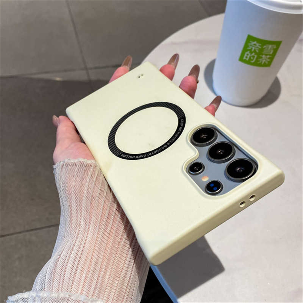 MagSafe対応 薄型PCマットフレームレススマホケース  - Ultra Thin Frameless Phone Cover のレビューと価格