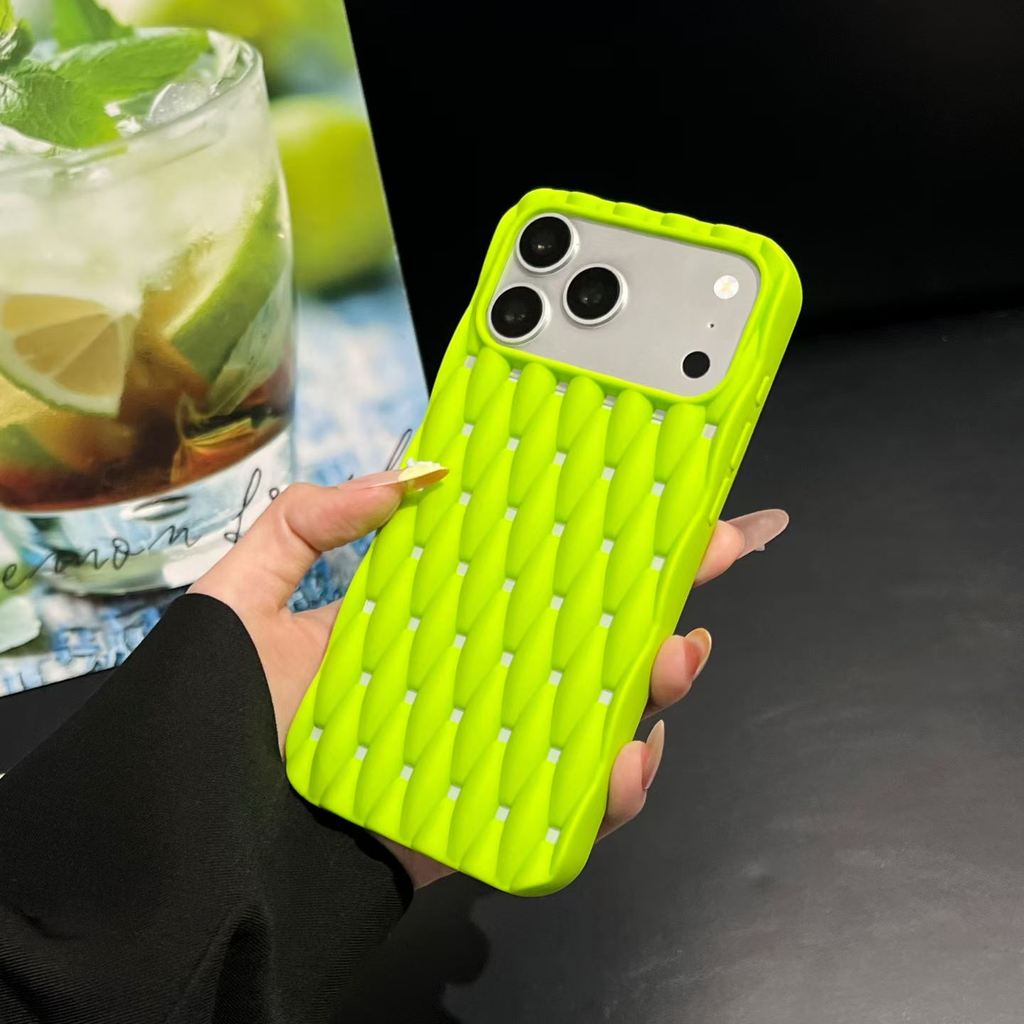 15 16 17 Pro Max用 通気性メッシュスマホケー - Heat Dissipation Mesh Breathable Case のレビューと価格